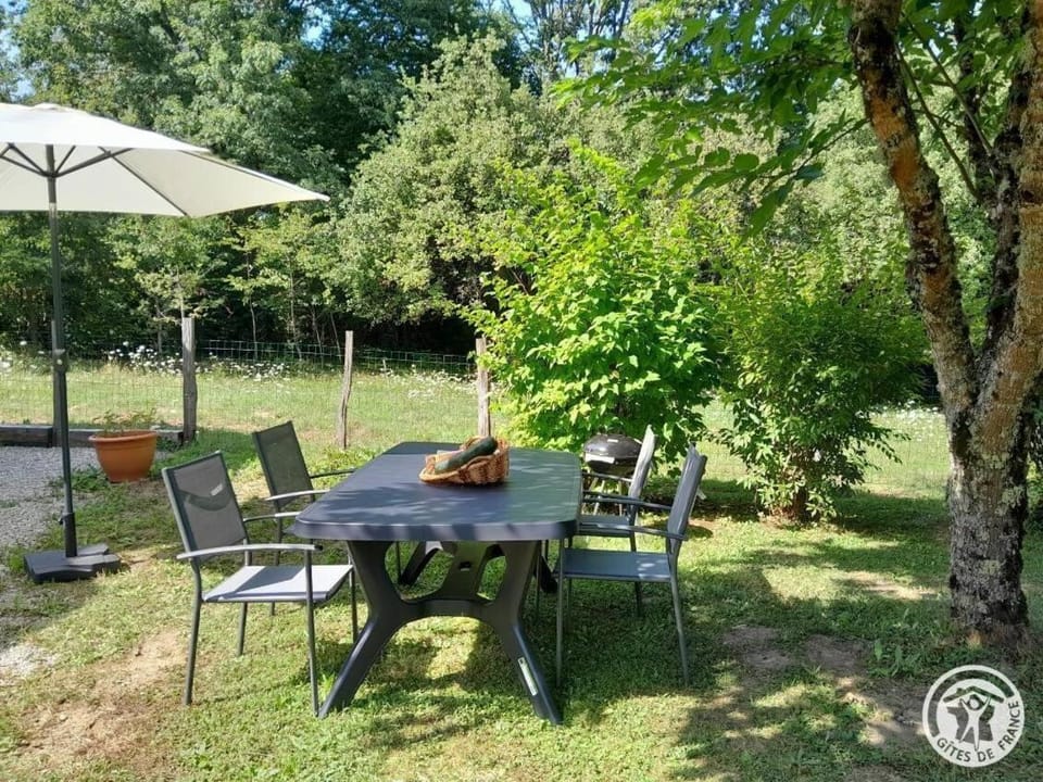 Gîte de France Chez baptiste 2 épis - Gîte de France 4 personnes MAE-0013 Apartment in Nouvelle-Aquitaine