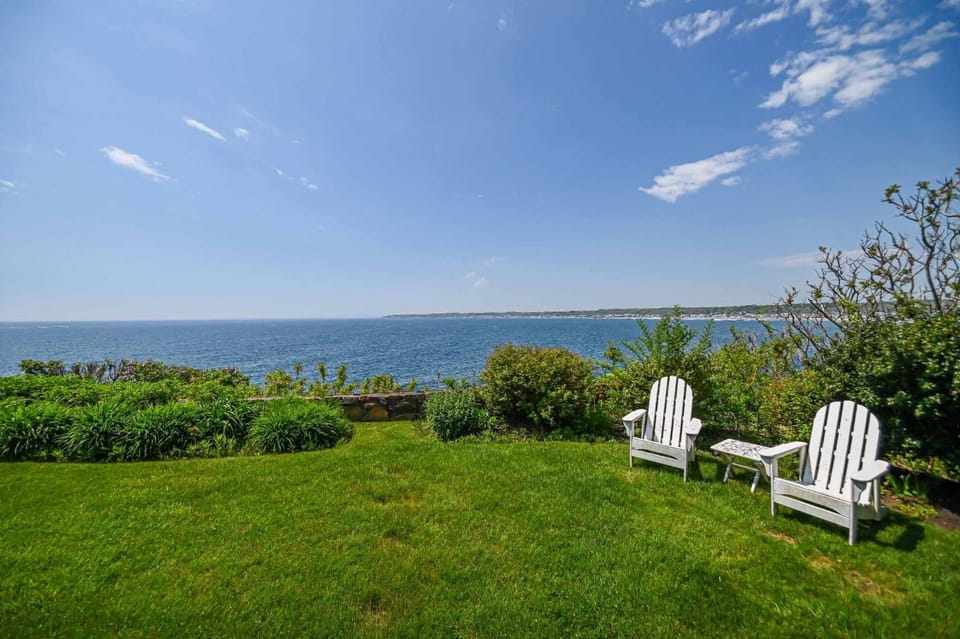 3BR Oceanfront on Nubble Cliffs House in Cape Neddick