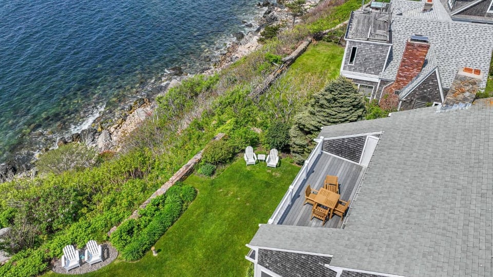 3BR Oceanfront on Nubble Cliffs House in Cape Neddick