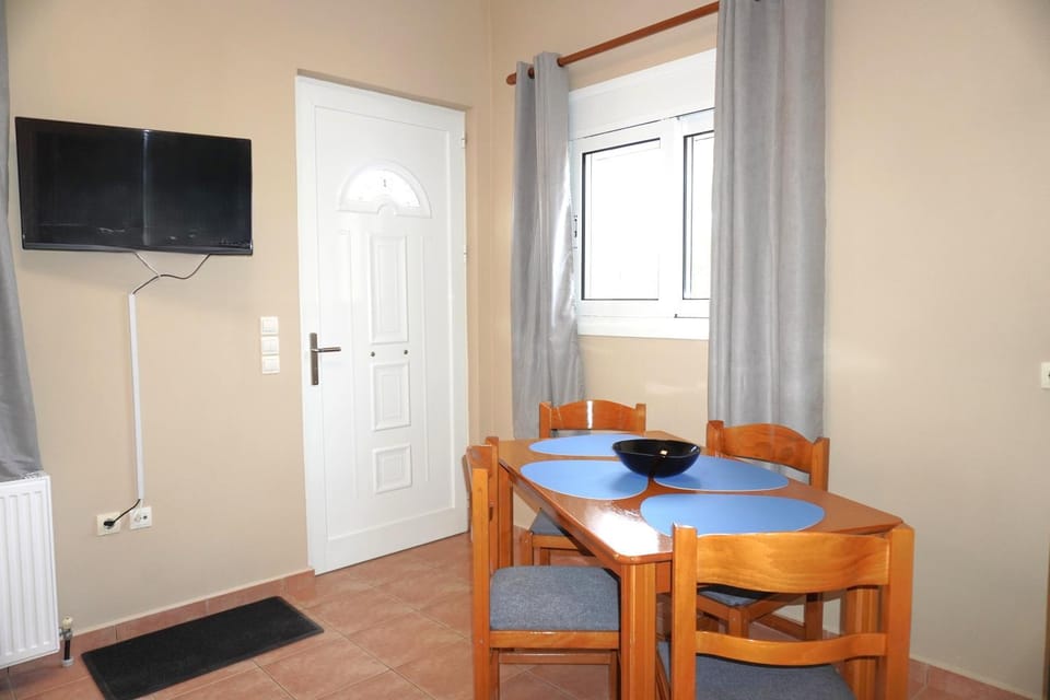 TV and multimedia, Dining area