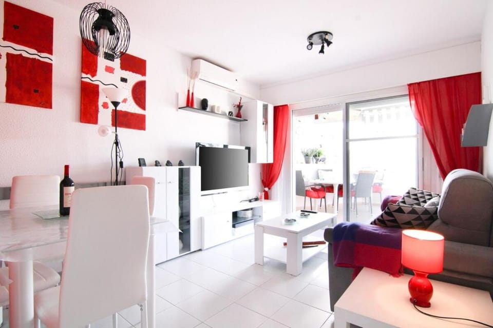 1st Line - Esmeralda Apartment in Calp