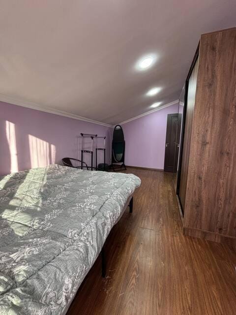 Cozy Second Floor with Yard , კომფორტული მეორე სართული ეზოთი Bed and Breakfast in Batumi