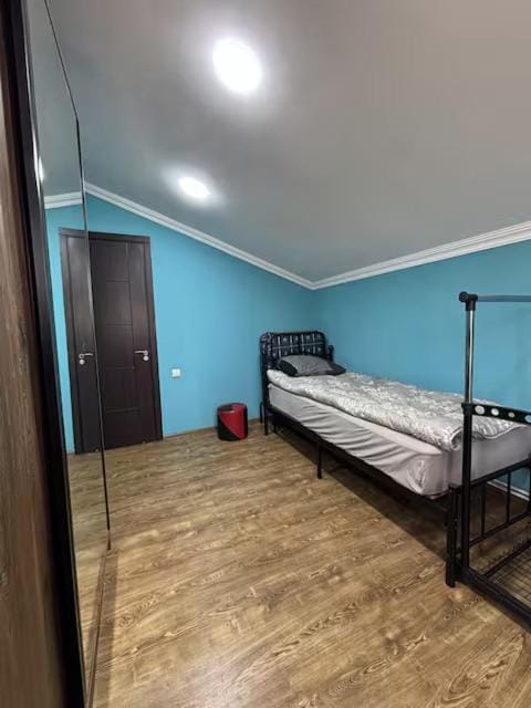 Cozy Second Floor with Yard , კომფორტული მეორე სართული ეზოთი Bed and Breakfast in Batumi