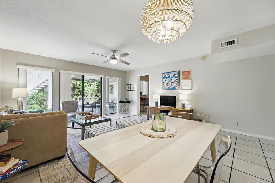 Hibiscus By the Sea - Stay for 5 House in Butler Beach