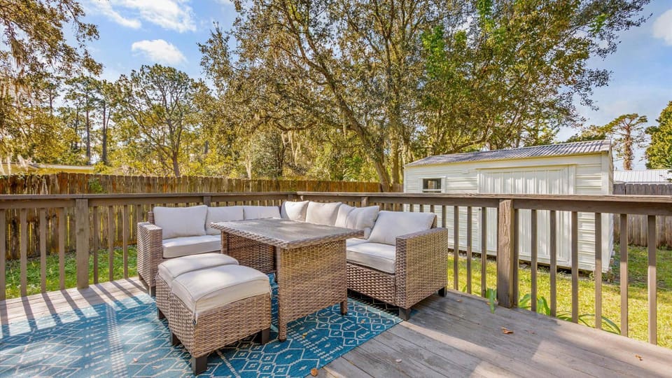 The Oak Hideaway - Pet Friendly 3Bd House in Florida