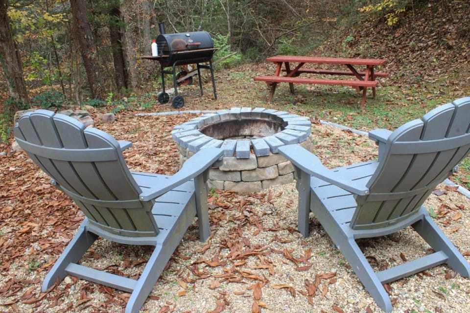 Bear Tracks Lodge By Avada Properties House in Sevierville