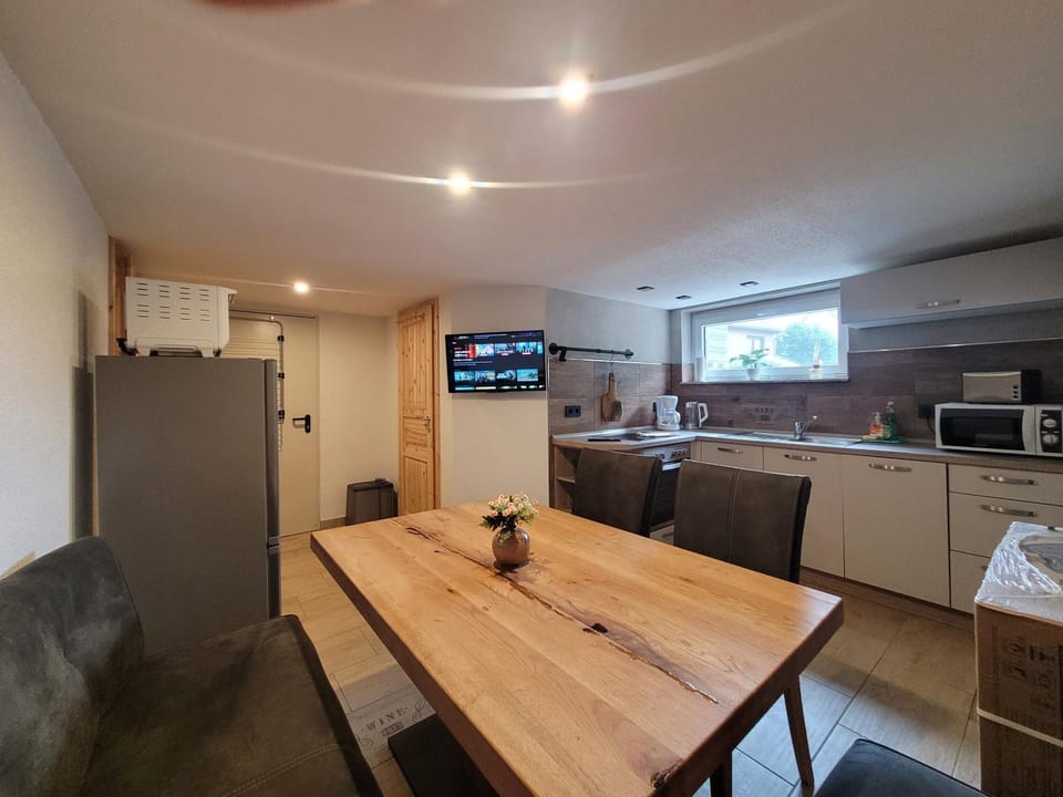 TV and multimedia, Dining area