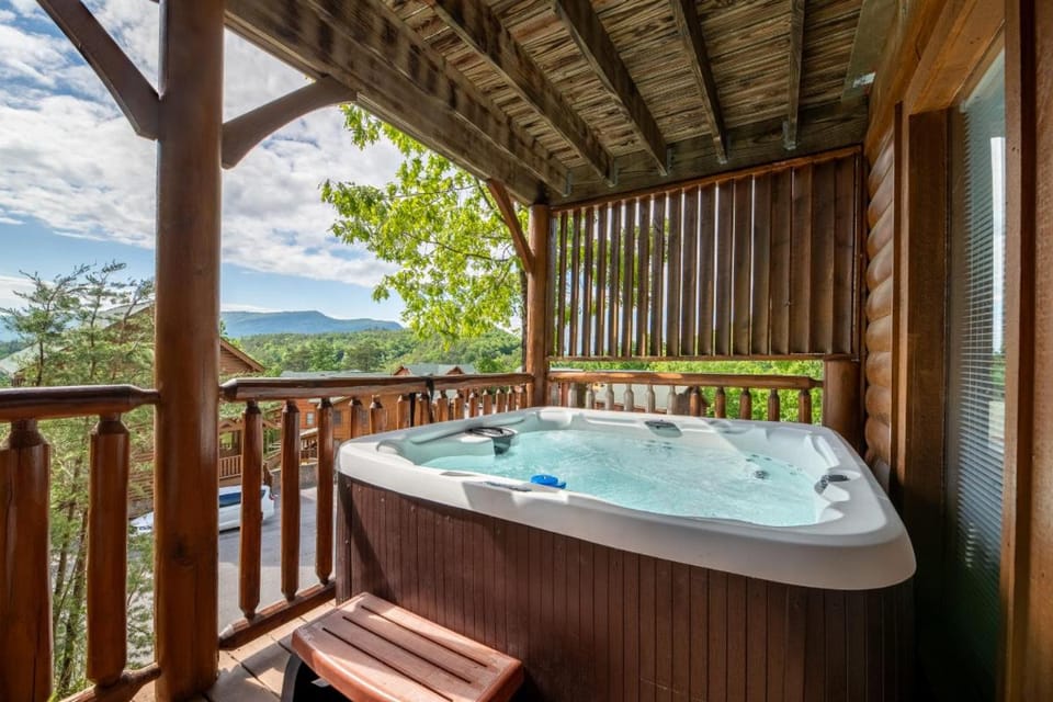 Mountain Seduction By Avada Properties House in Pigeon Forge