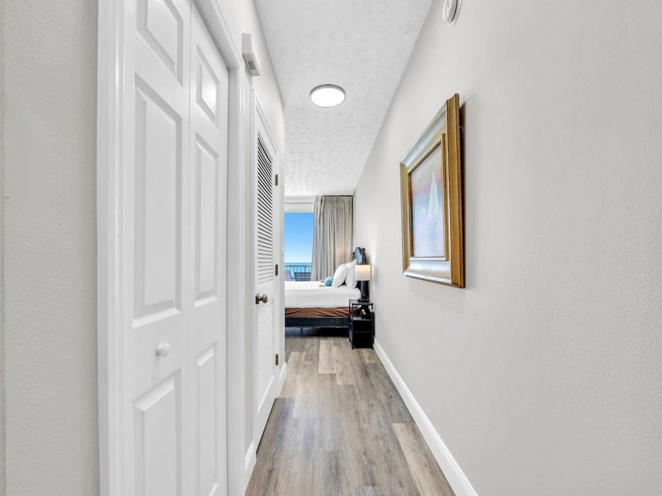 Majestic Beach Towers 1-1509 Apartment in Long Beach