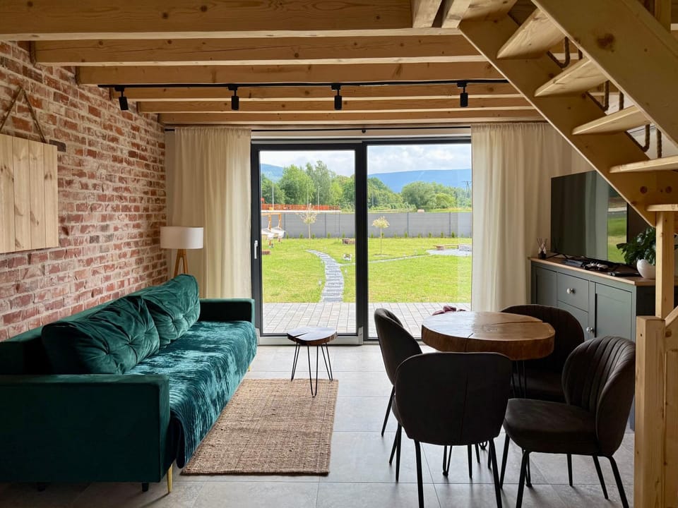 Natural landscape, Living room, Garden view, Mountain view