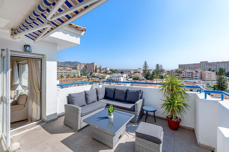 View (from property/room), Balcony/Terrace, Seating area