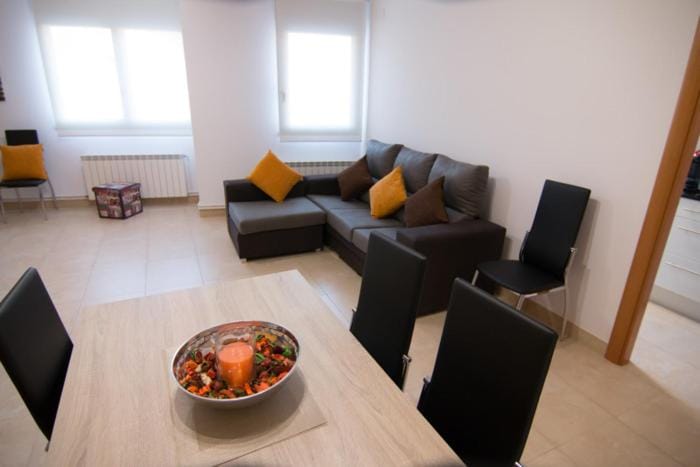 Day, Living room