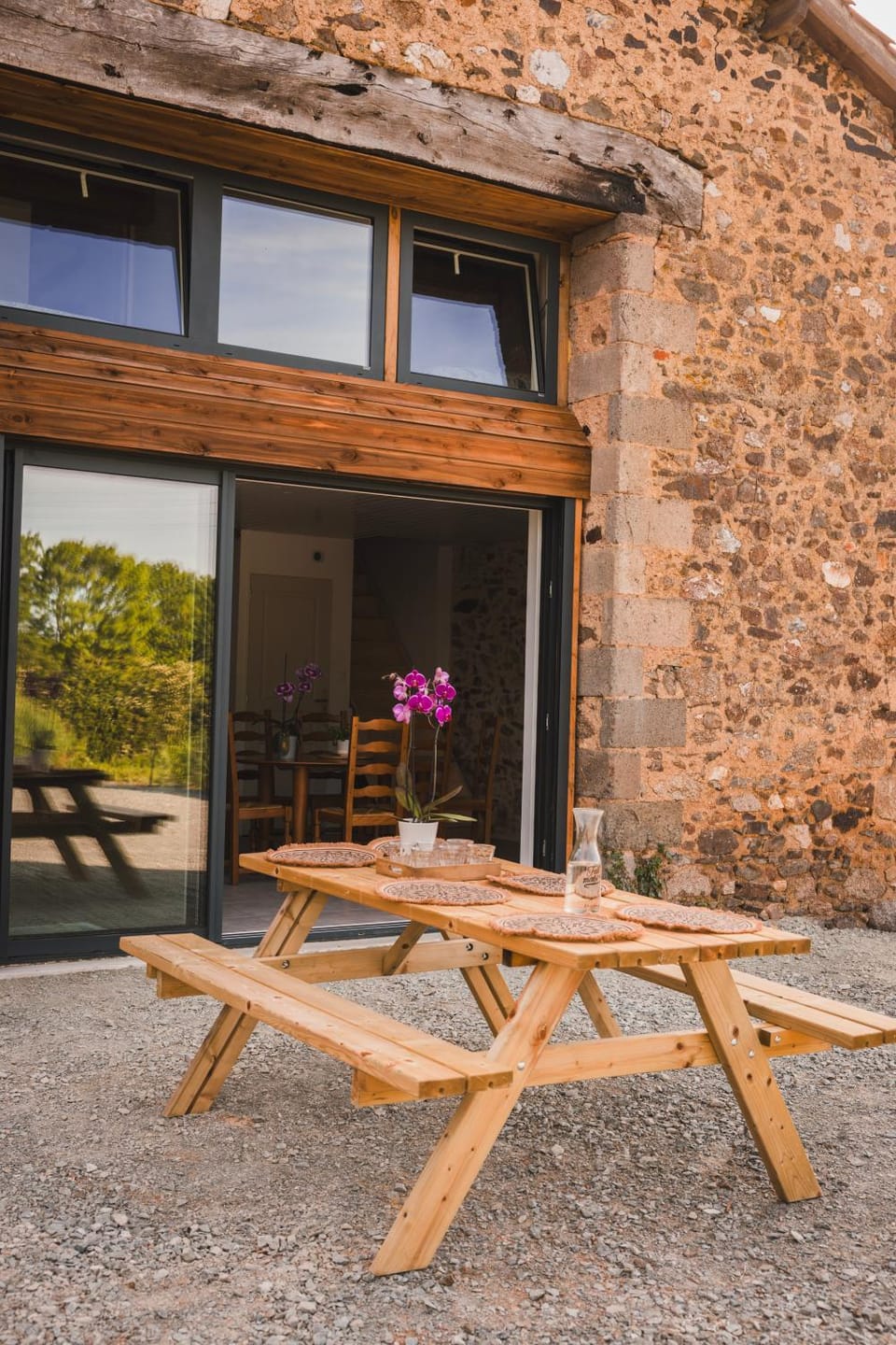 Patio, Dining area