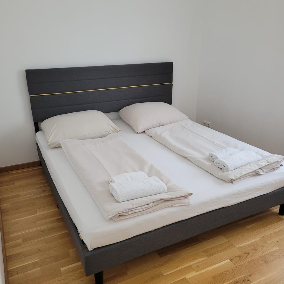 Appartement am Bahnhof II Apartment in Straubing