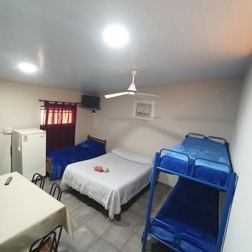 Bed, TV and multimedia, Photo of the whole room, Bedroom, bunk bed