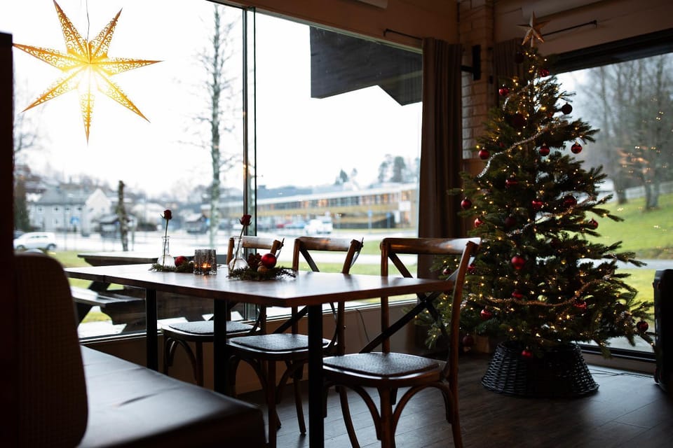 Restaurant/places to eat, Dining area