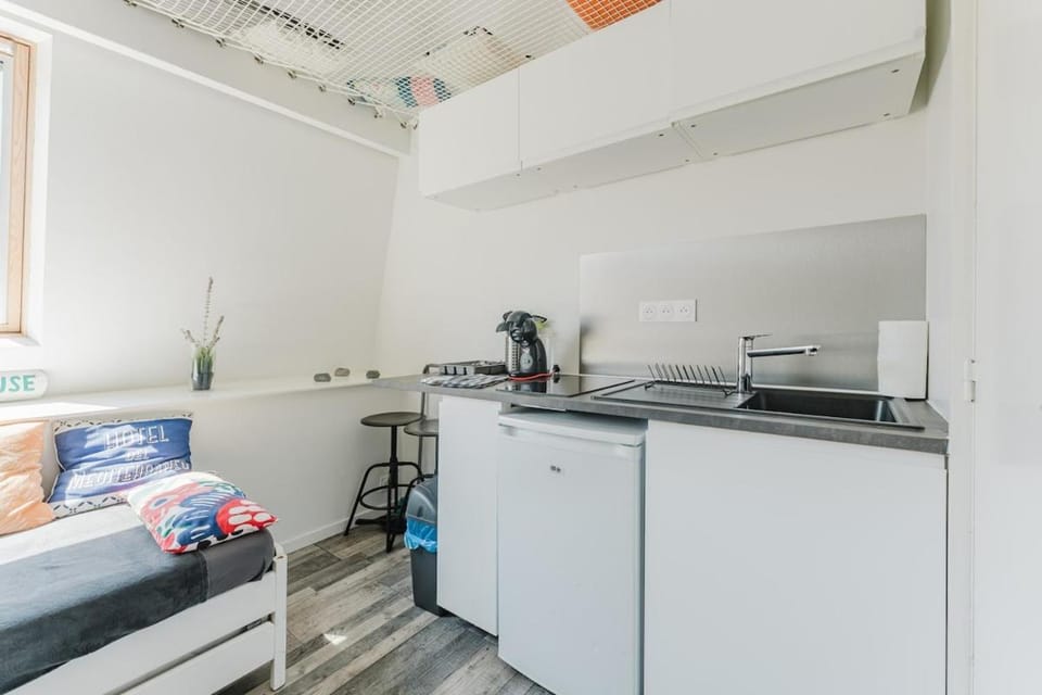 Kitchen or kitchenette, stove