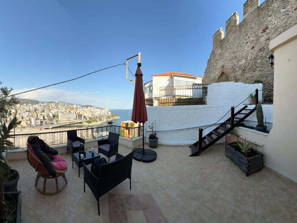 Castle Hill Apartment 1st floor Apartment in Kavala