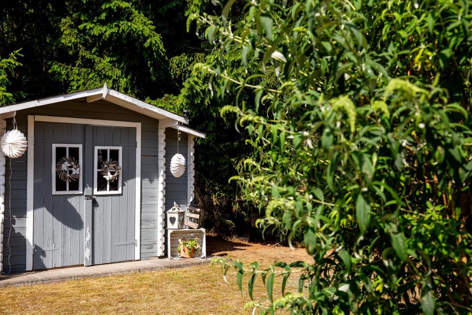 Property building, Garden