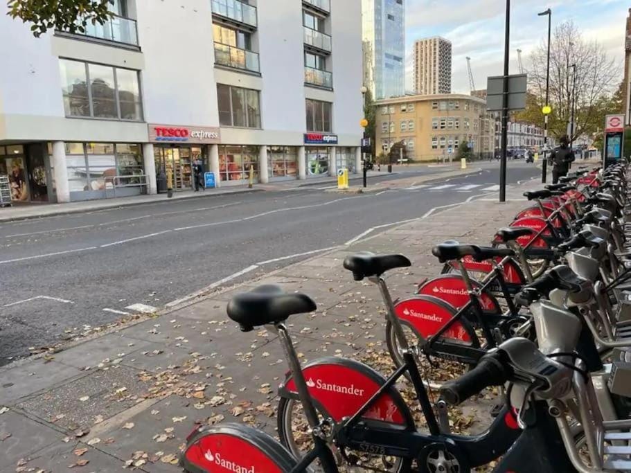 Cycling, Location, Parking