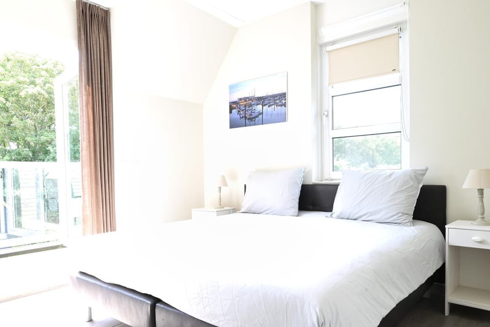 Villa Mer, Villa Nausikaä - Large luxury family holiday home with garden near the beach Villa in Zeeland, Netherlands