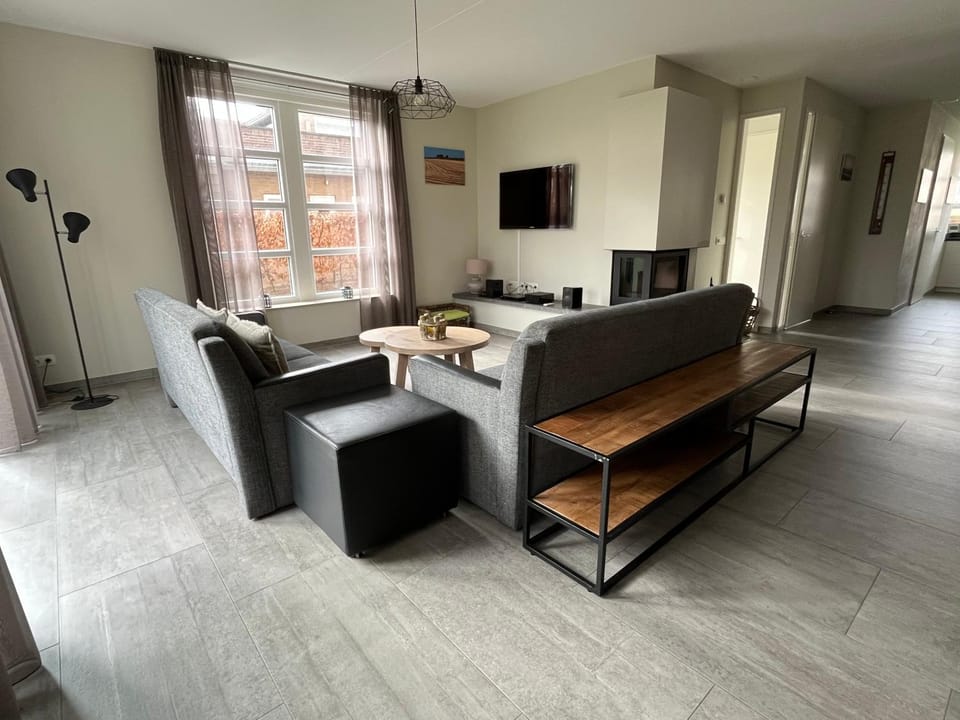 Villa Mer, Villa Nausikaä - Large luxury family holiday home with garden near the beach Villa in Zeeland, Netherlands