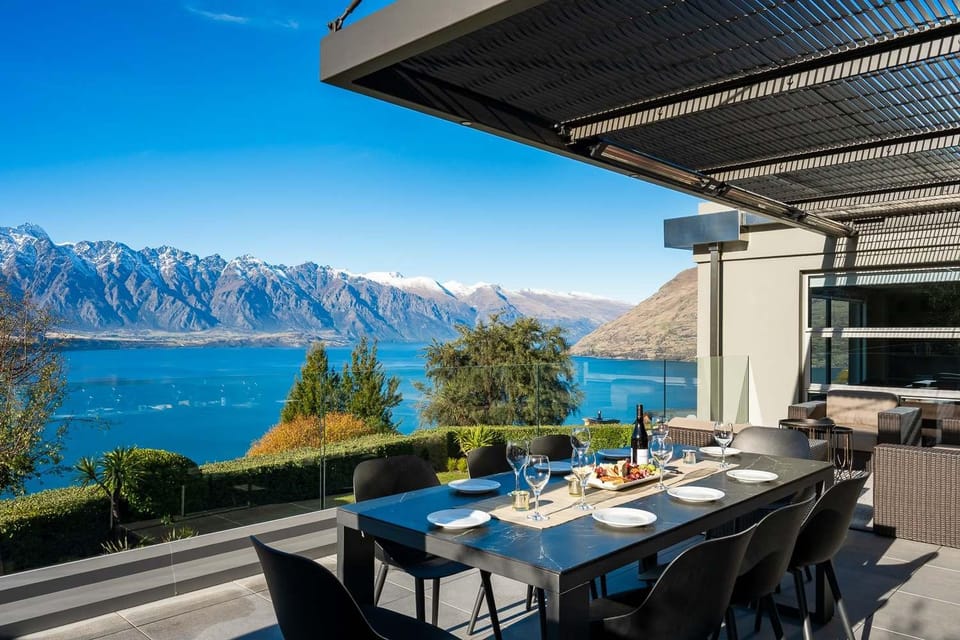 Lordens 1- Free Parking Hot Tub AC Fireplace Apartment in Queenstown