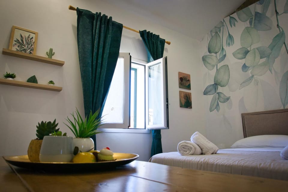 Bed, Photo of the whole room, Bedroom, air conditioner