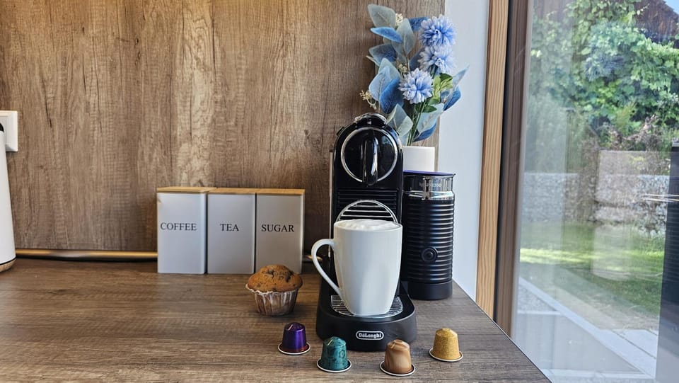 Coffee/tea facilities, Kitchen or kitchenette