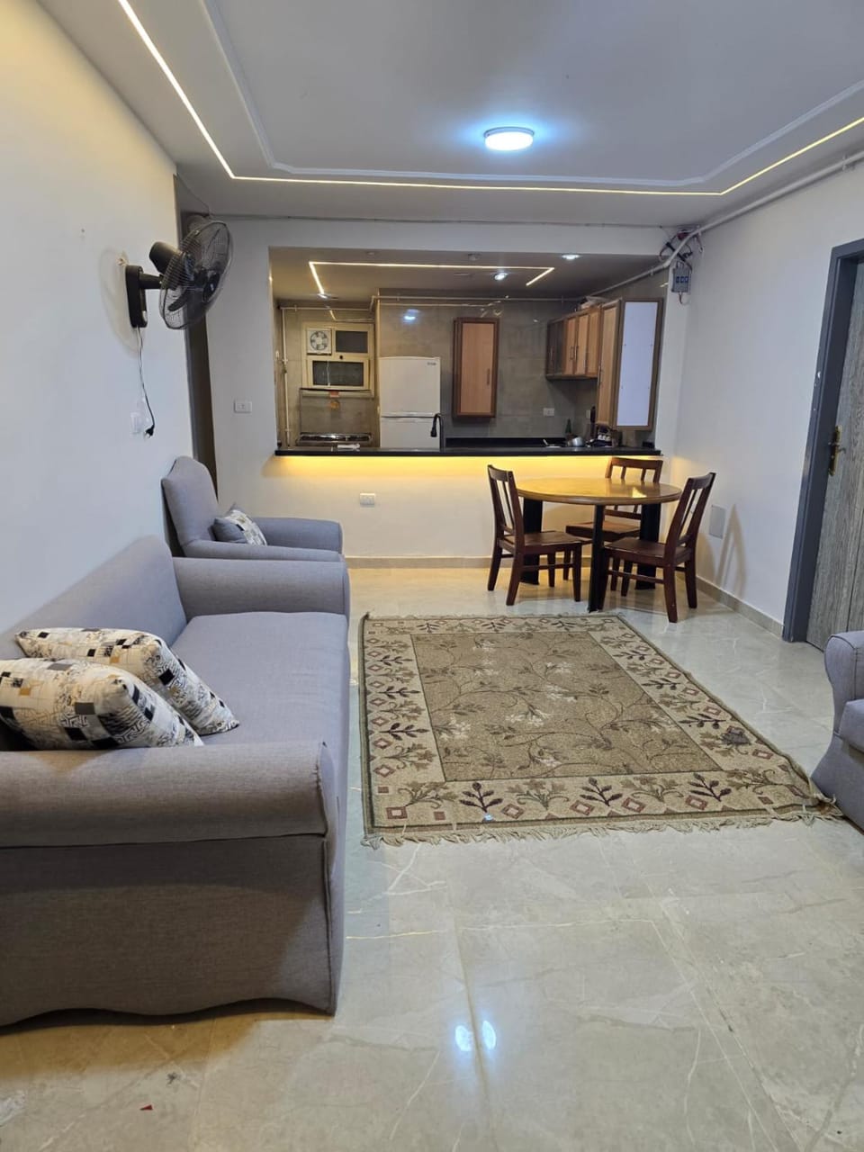 Living room, Dining area