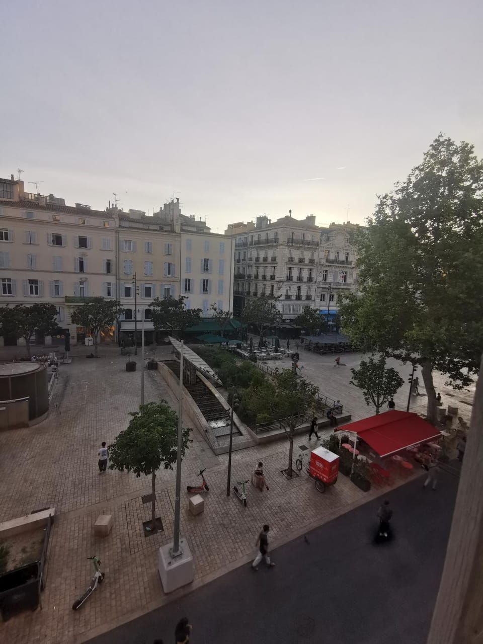 Day, Neighbourhood, City view, Location