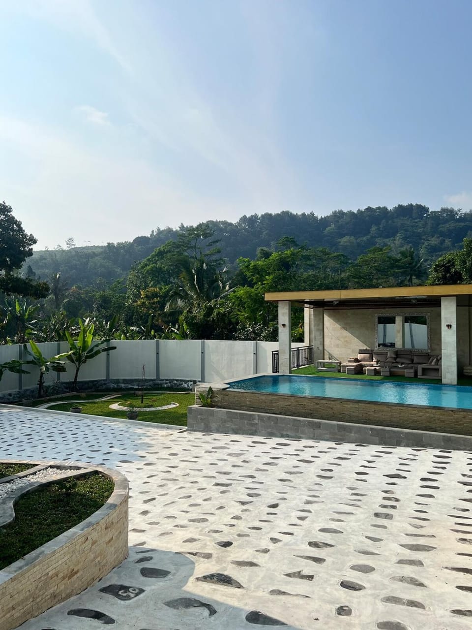Natural landscape, Mountain view, Pool view, Swimming pool