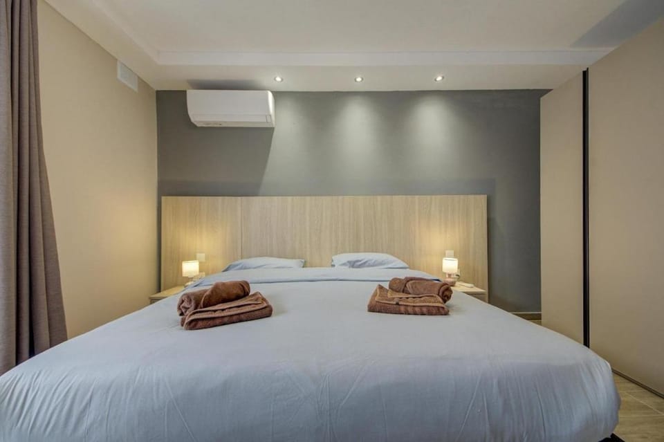 Sea View Gem in the Heart of Sliema Apartment in Sliema