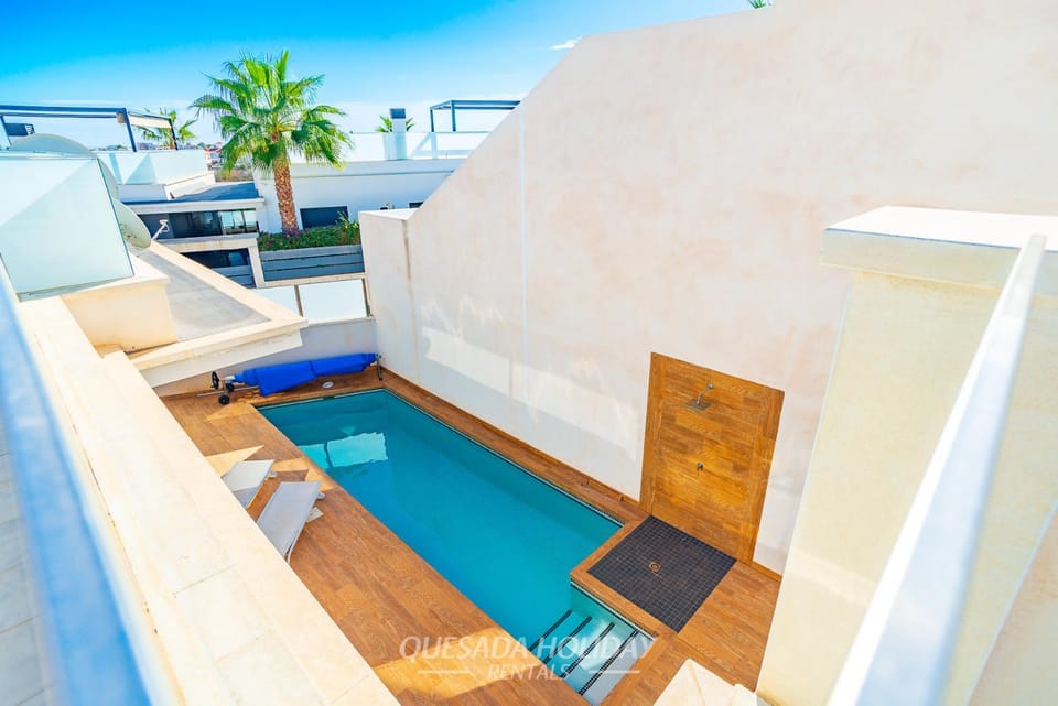 Pool view, Swimming pool