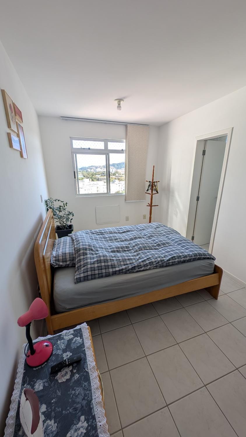 Suíte com Banheiro Privativo em APARTAMENTO COMPARTILHADO Portaria24h Apartment in Florianopolis