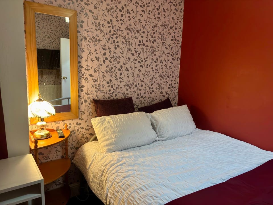 Room at Sandon road Apartment in Birmingham