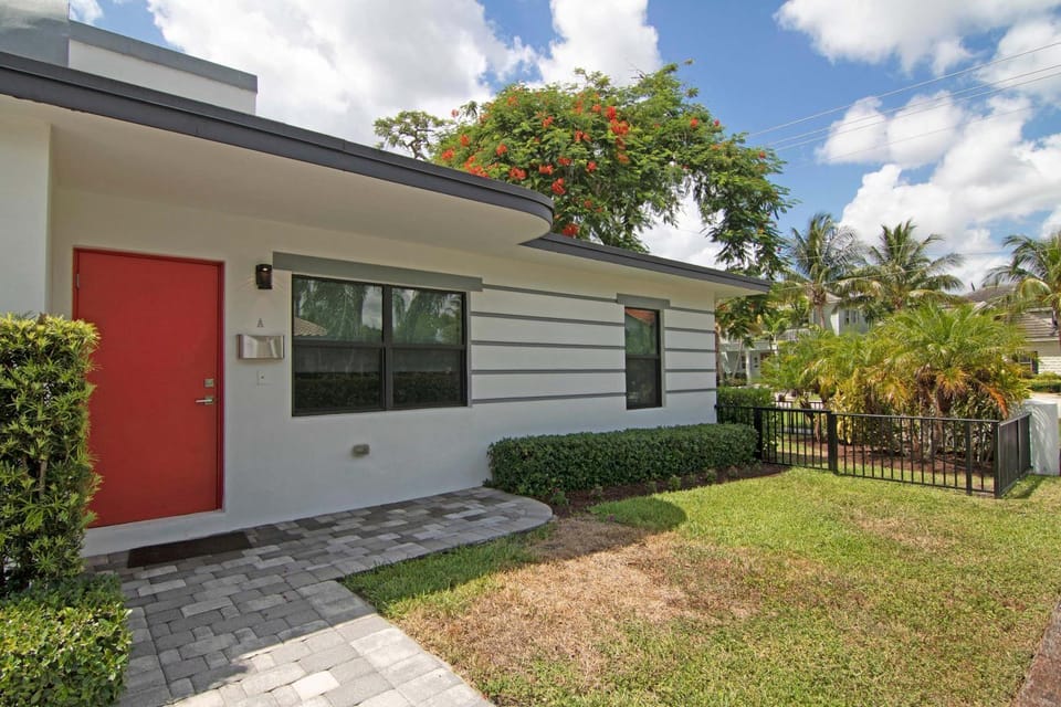 Delray Beach Getaway - Minutes to Beach & More House in Delray Beach