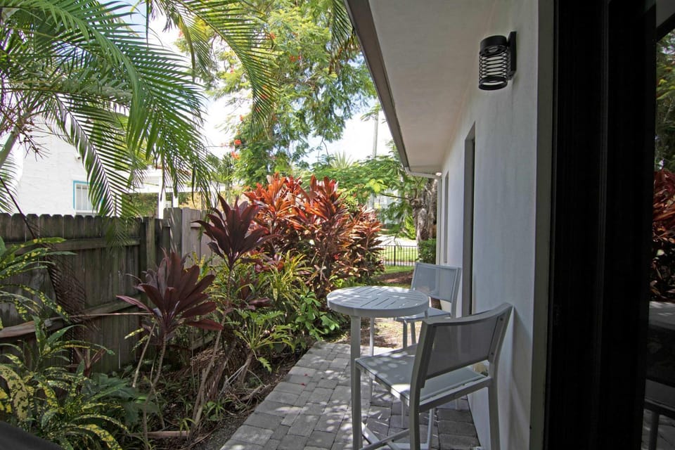 Delray Beach Getaway - Minutes to Beach & More House in Delray Beach