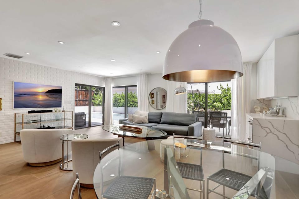 Ocean Breeze Villa - 3 BDR Pool House in Pompano Beach