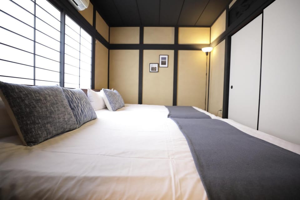 Neo Universal 01 House in Osaka