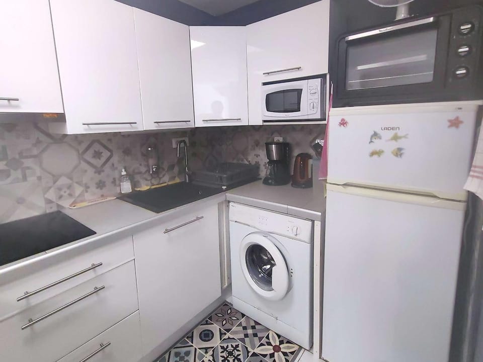 Cap d'Agde: Joli T2 Climatisé à 50m Plage, 4 Pers Apartment in Agde