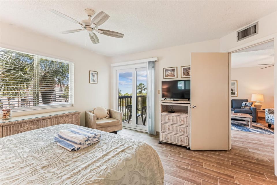 Ocean Village Club O33 House in Butler Beach