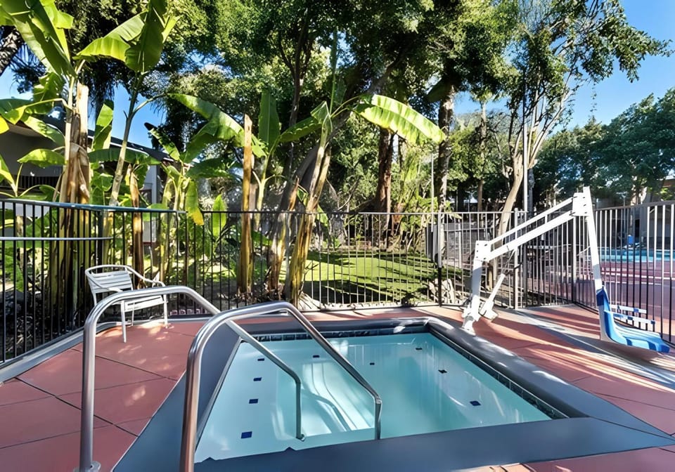 Pool view, Swimming pool