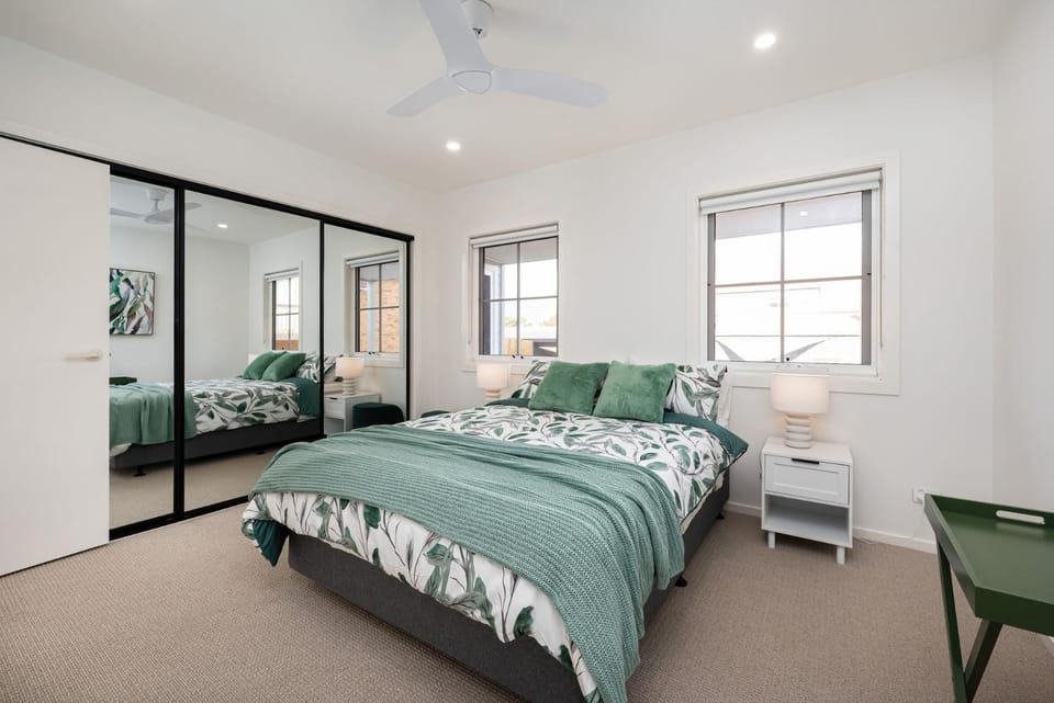 Cape Cod in Capel Sound House in Melbourne