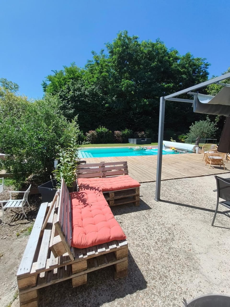 Maison proche du Circuit 24h du Mans, Moto GP, Le Mans Classic Bed and Breakfast in Pays de la Loire