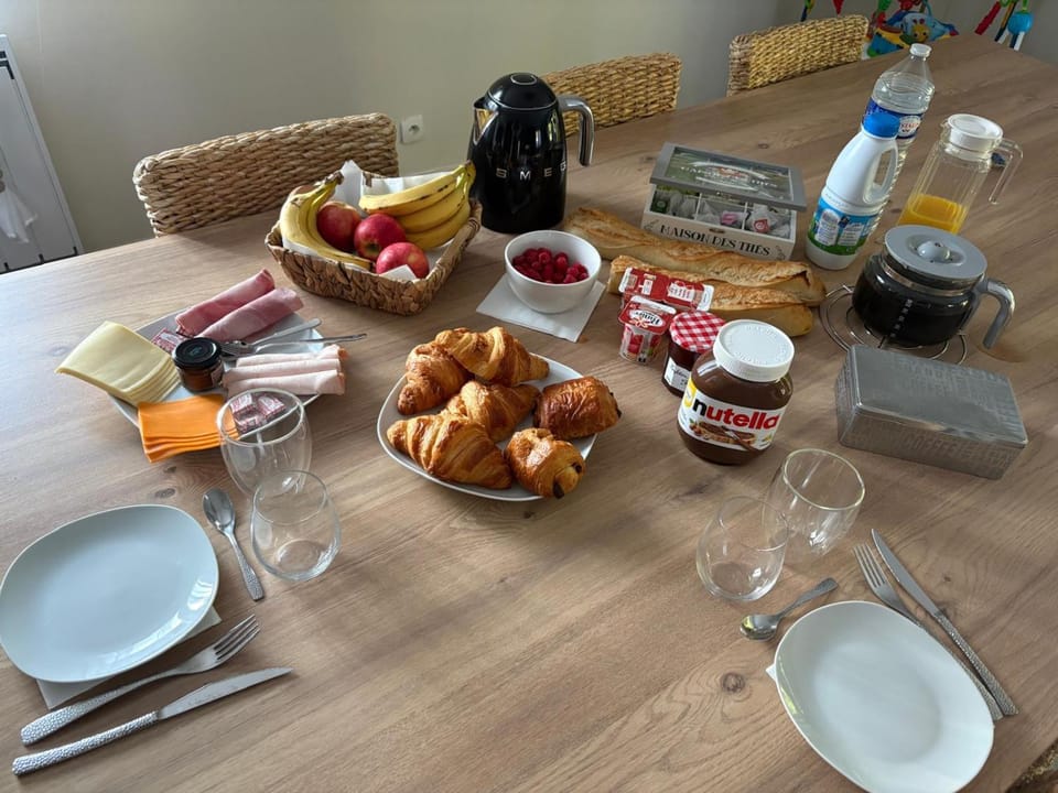 Food and drinks, Food, Breakfast, Continental breakfast, Drinks