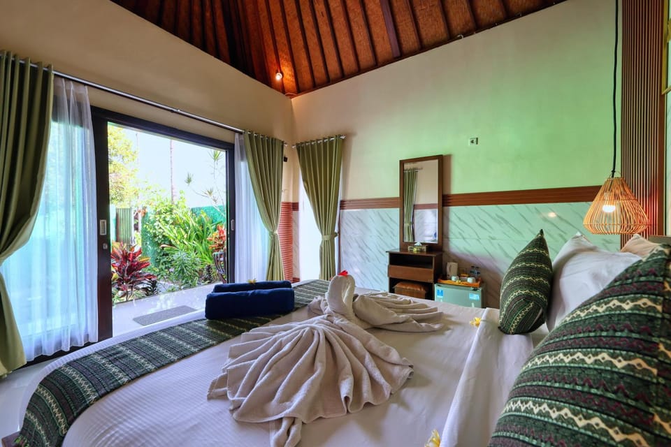 Bed, View (from property/room), Bedroom, towels