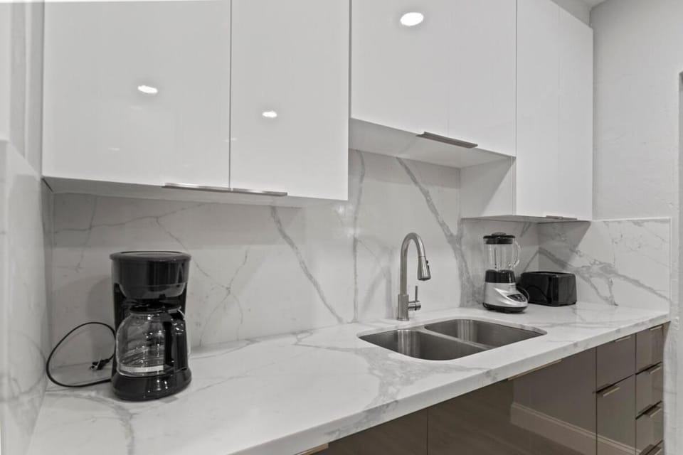 Coffee/tea facilities, Kitchen or kitchenette, toaster