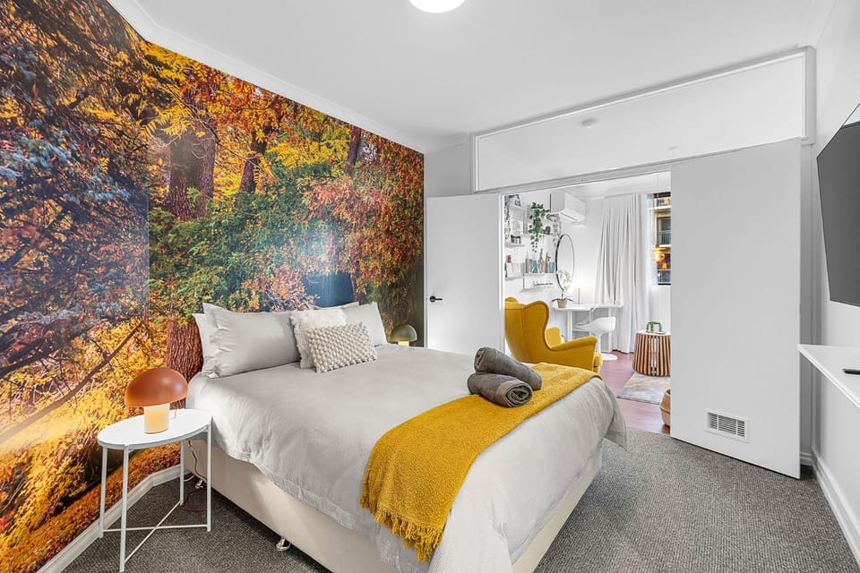 Bed, Bedroom