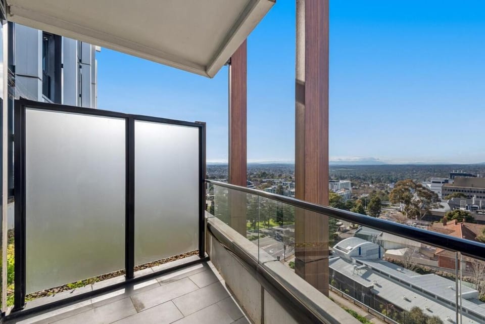 1 Bedroom Apartment in Ivanhoe Apartment in Melbourne
